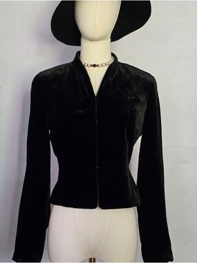 Vintage Ann Taylor Petites Silk Rayon Lined Hook Eye Closure Black Velvet Blazer